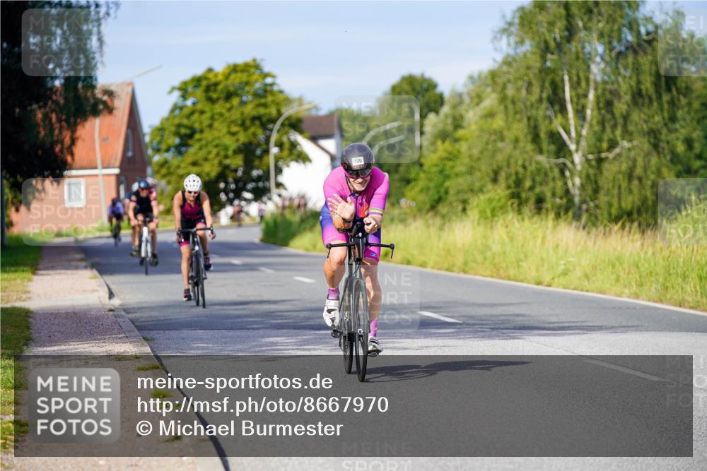 31.08.2025 - Elbe Triathlon Hamburg Michael Burmester http://msf.ph/oto/8667970 31.08.2025 09:45:10 Radfahren 409, 427, 646, 720, 911 meine-sportfotos.de