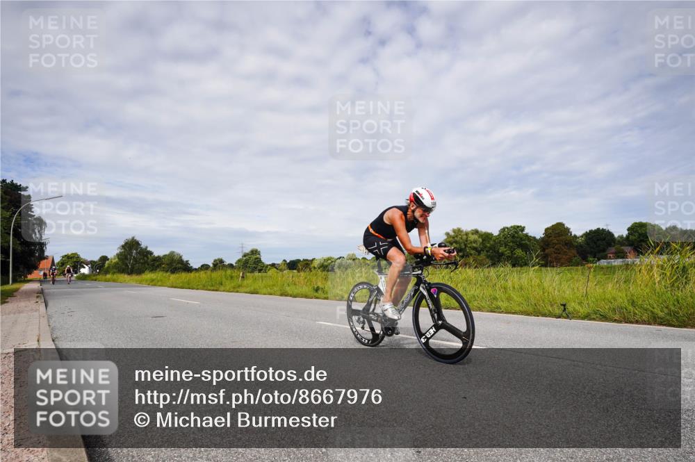31.08.2025 - Elbe Triathlon Hamburg Michael Burmester http://msf.ph/oto/8667976 31.08.2025 11:00:28 Radfahren 1338, 1466, 1467, 1604 meine-sportfotos.de
