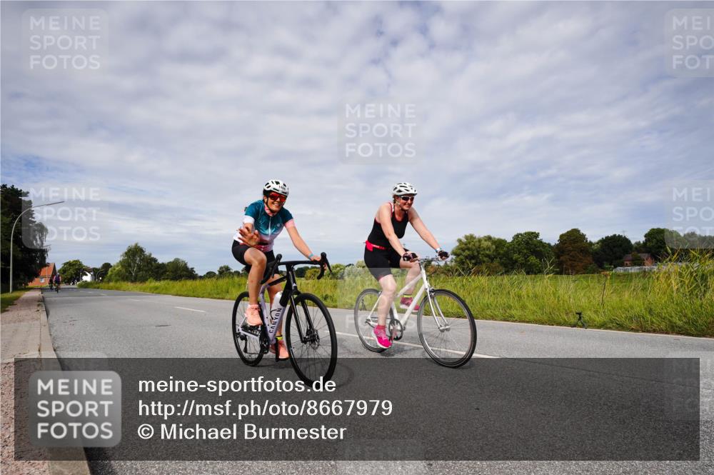 31.08.2025 - Elbe Triathlon Hamburg Michael Burmester http://msf.ph/oto/8667979 31.08.2025 11:00:34 Radfahren 1275, 1306, 1391, 1466, 1467 meine-sportfotos.de