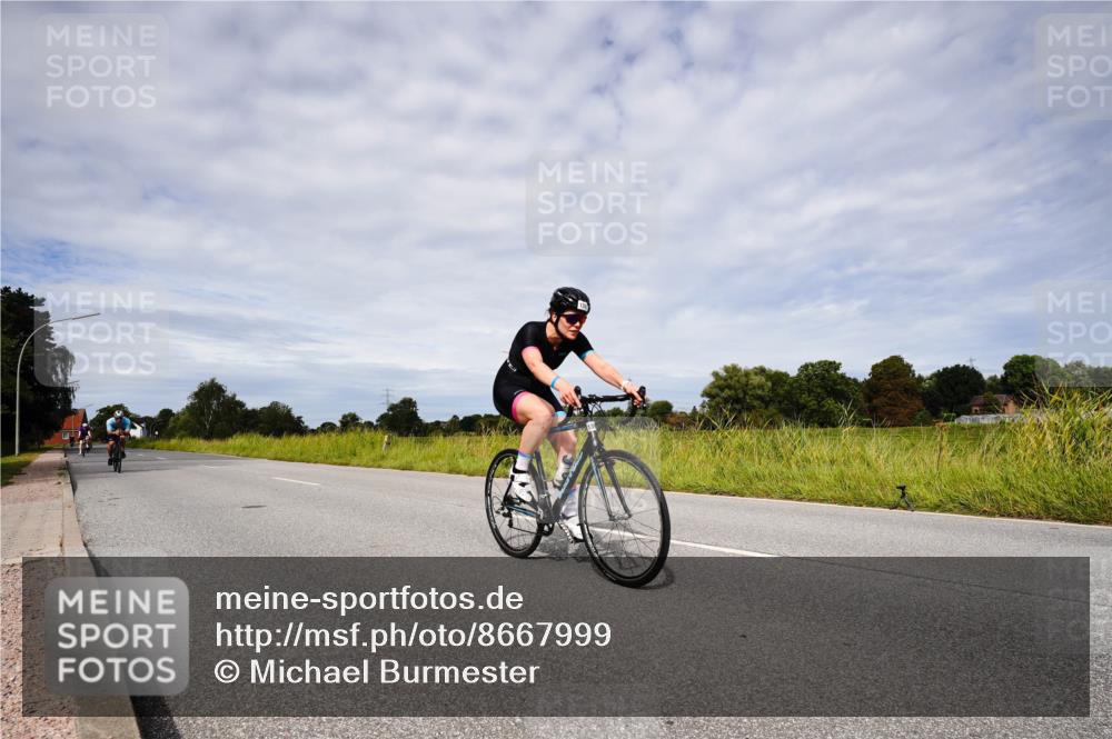 31.08.2025 - Elbe Triathlon Hamburg Michael Burmester http://msf.ph/oto/8667999 31.08.2025 11:01:11 Radfahren 1245, 1259, 1359, 1360, 1397, 1609, 1612 meine-sportfotos.de