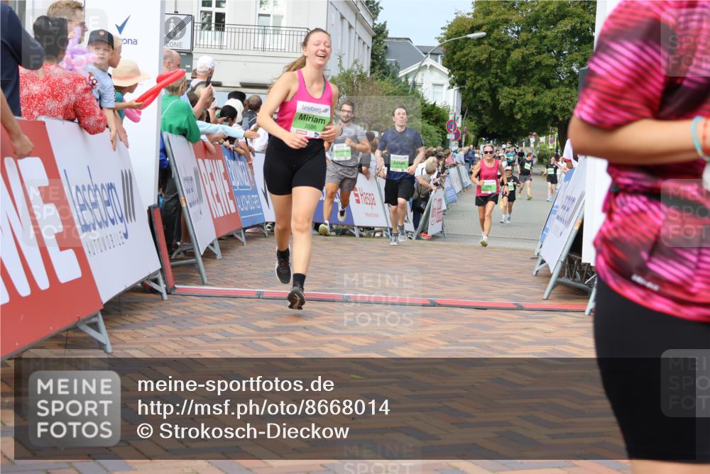 31.08.2025 - 21. Blankeneser Heldenlauf Strokosch-Dieckow http://msf.ph/oto/8668014 31.08.2025 11:14:55 Ziel 3479, 3445, 3586, 3661, 3610, 3336, 3270 meine-sportfotos.de