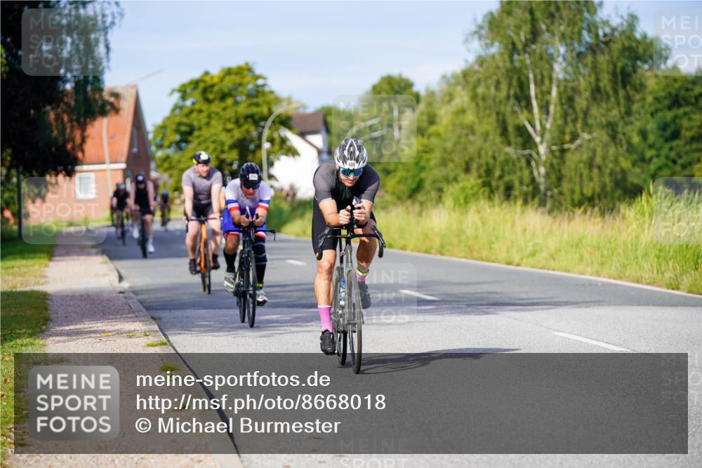 31.08.2025 - Elbe Triathlon Hamburg Michael Burmester http://msf.ph/oto/8668018 31.08.2025 09:45:26 Radfahren 431, 489, 566, 664, 756 meine-sportfotos.de