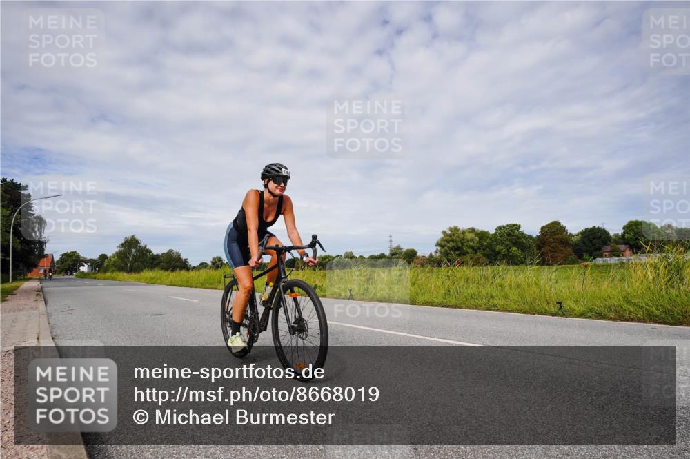 31.08.2025 - Elbe Triathlon Hamburg Michael Burmester http://msf.ph/oto/8668019 31.08.2025 11:01:41 Radfahren 1248, 1385 meine-sportfotos.de