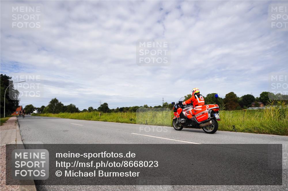 31.08.2025 - Elbe Triathlon Hamburg Michael Burmester http://msf.ph/oto/8668023 31.08.2025 11:01:44 Radfahren 1248, 1455 meine-sportfotos.de