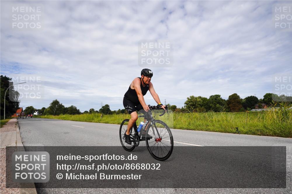 31.08.2025 - Elbe Triathlon Hamburg Michael Burmester http://msf.ph/oto/8668032 31.08.2025 11:01:53 Radfahren 1314, 1317, 1455, 1580 meine-sportfotos.de