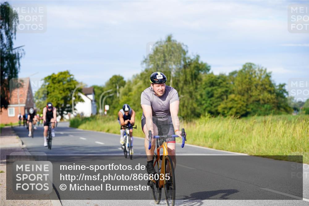 31.08.2025 - Elbe Triathlon Hamburg Michael Burmester http://msf.ph/oto/8668035 31.08.2025 09:45:29 Radfahren 393, 431, 489, 566, 607, 664, 709, 756 meine-sportfotos.de
