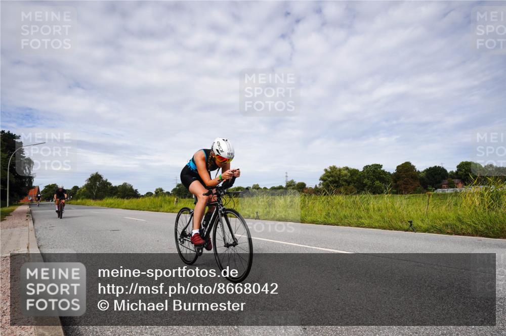 31.08.2025 - Elbe Triathlon Hamburg Michael Burmester http://msf.ph/oto/8668042 31.08.2025 11:02:05 Radfahren 1453, 1534, 1576, 1610 meine-sportfotos.de