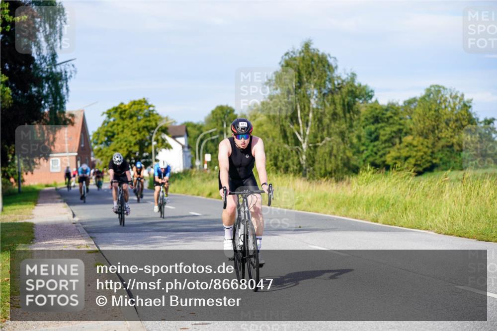 31.08.2025 - Elbe Triathlon Hamburg Michael Burmester http://msf.ph/oto/8668047 31.08.2025 09:45:31 Radfahren 393, 431, 566, 607, 660, 664, 708, 709, 756 meine-sportfotos.de