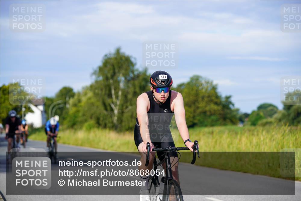 31.08.2025 - Elbe Triathlon Hamburg Michael Burmester http://msf.ph/oto/8668054 31.08.2025 09:45:32 Radfahren 393, 431, 566, 607, 660, 664, 708, 709 meine-sportfotos.de