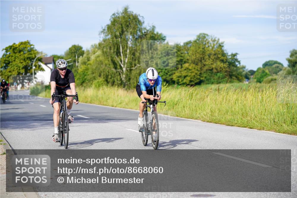 31.08.2025 - Elbe Triathlon Hamburg Michael Burmester http://msf.ph/oto/8668060 31.08.2025 09:45:33 Radfahren 392, 393, 431, 607, 660, 664, 700, 708, 709 meine-sportfotos.de