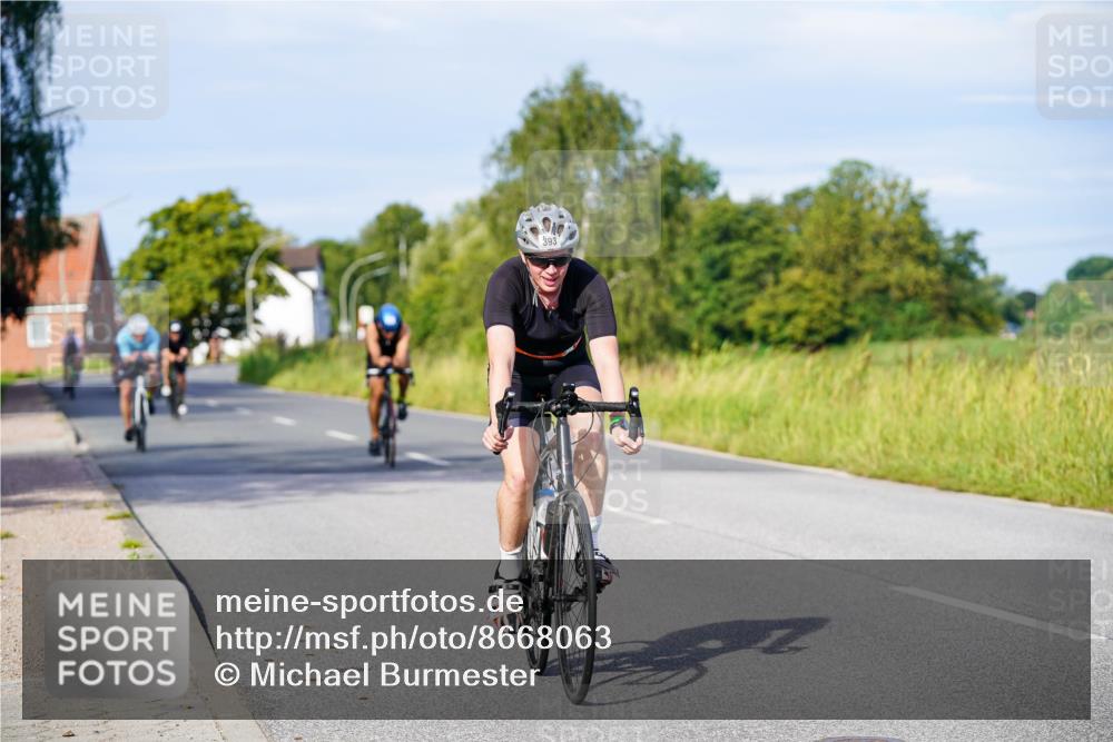 31.08.2025 - Elbe Triathlon Hamburg Michael Burmester http://msf.ph/oto/8668063 31.08.2025 09:45:34 Radfahren 392, 393, 431, 607, 660, 700, 708, 709 meine-sportfotos.de
