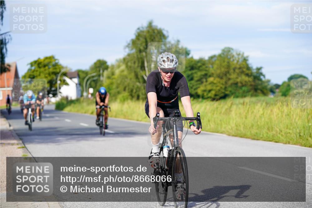 31.08.2025 - Elbe Triathlon Hamburg Michael Burmester http://msf.ph/oto/8668066 31.08.2025 09:45:34 Radfahren 392, 393, 431, 607, 660, 700, 708, 709 meine-sportfotos.de