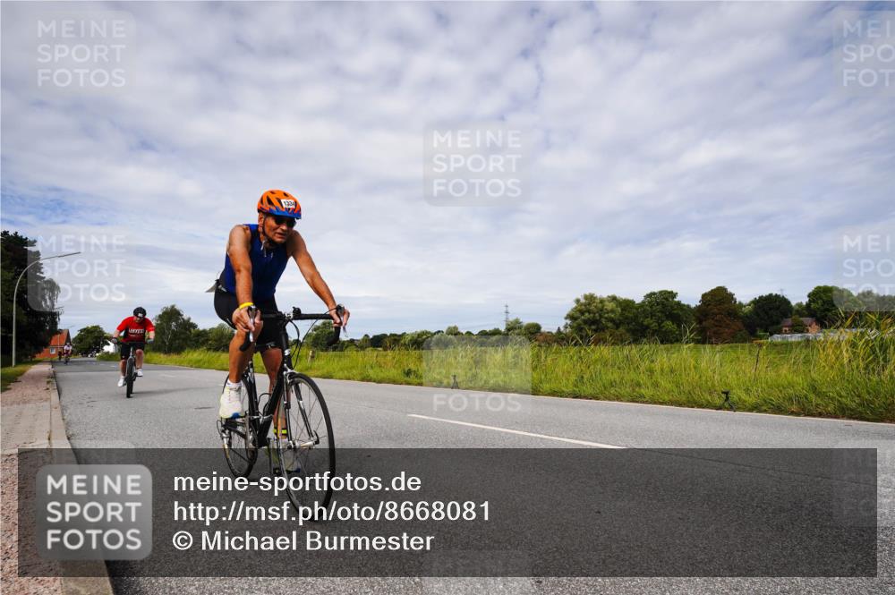 31.08.2025 - Elbe Triathlon Hamburg Michael Burmester http://msf.ph/oto/8668081 31.08.2025 11:03:12 Radfahren 1263, 1270, 1334, 1564, 1613 meine-sportfotos.de