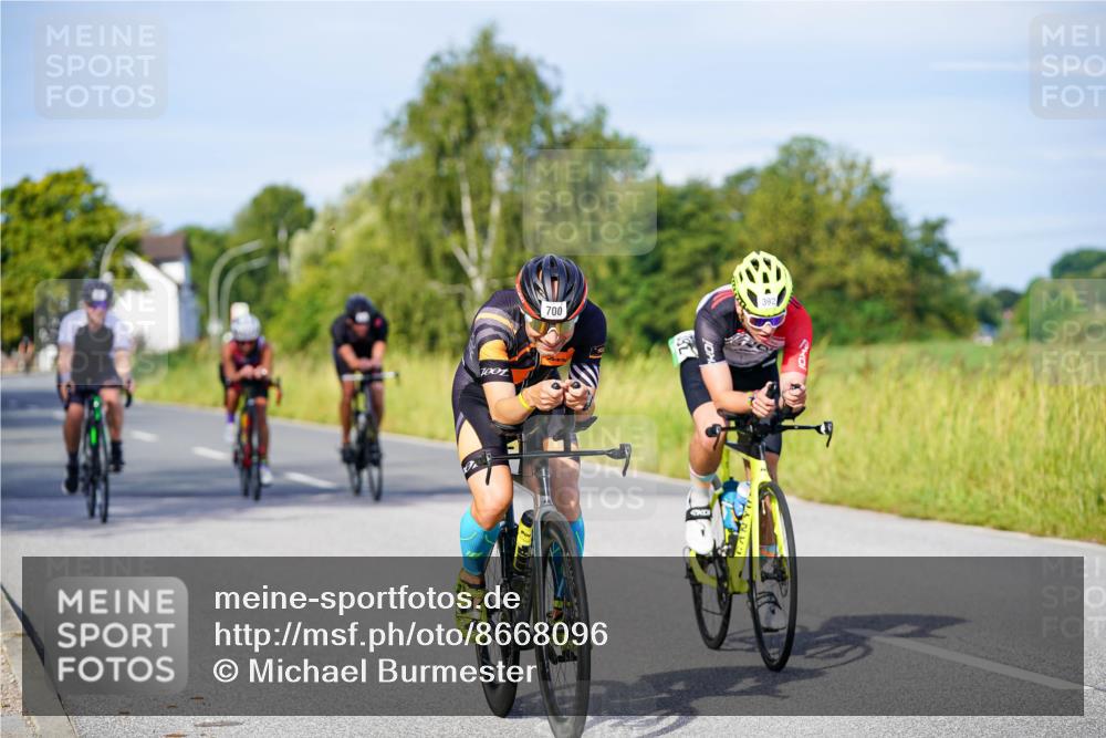 31.08.2025 - Elbe Triathlon Hamburg Michael Burmester http://msf.ph/oto/8668096 31.08.2025 09:45:40 Radfahren 392, 633, 660, 700, 708, 786, 808, 826 meine-sportfotos.de