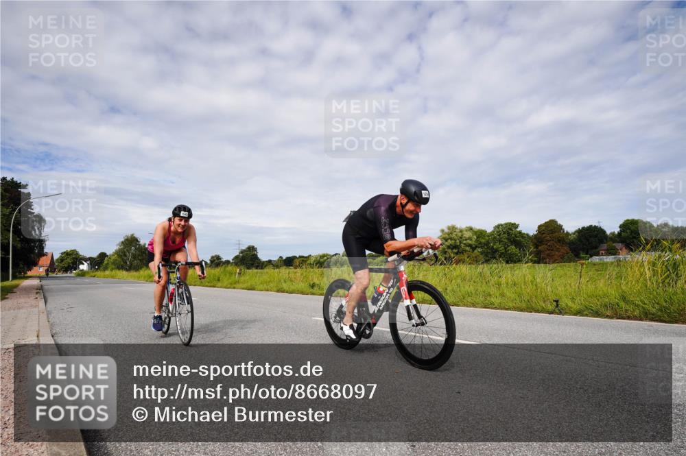 31.08.2025 - Elbe Triathlon Hamburg Michael Burmester http://msf.ph/oto/8668097 31.08.2025 11:03:38 Radfahren 1284, 1500, 1542 meine-sportfotos.de