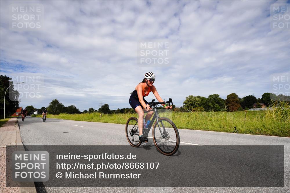 31.08.2025 - Elbe Triathlon Hamburg Michael Burmester http://msf.ph/oto/8668107 31.08.2025 11:03:55 Radfahren 1311, 1320, 1536 meine-sportfotos.de
