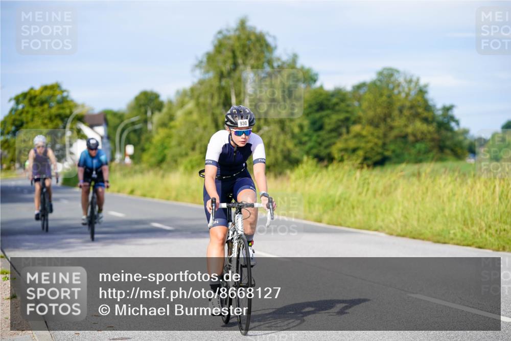 31.08.2025 - Elbe Triathlon Hamburg Michael Burmester http://msf.ph/oto/8668127 31.08.2025 09:45:48 Radfahren 305, 534, 588, 905, 930 meine-sportfotos.de