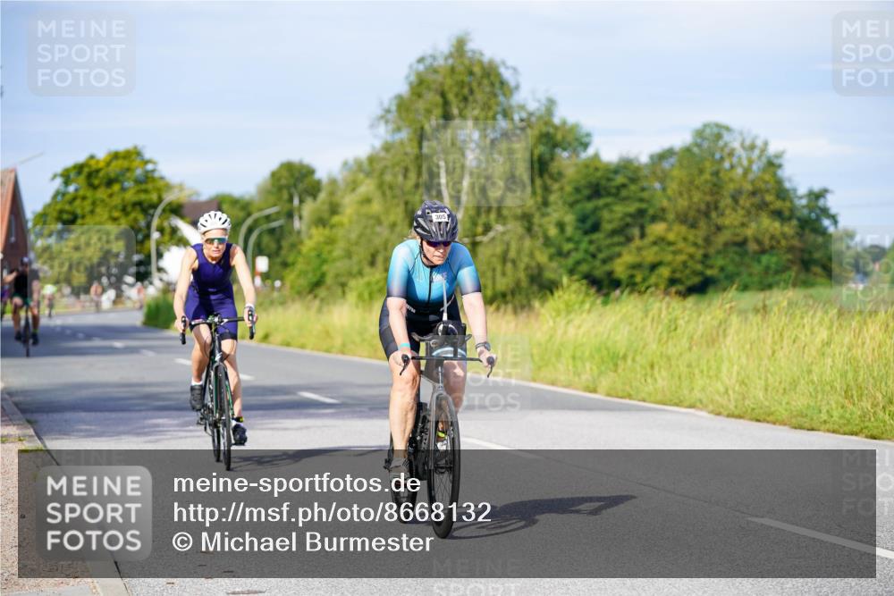 31.08.2025 - Elbe Triathlon Hamburg Michael Burmester http://msf.ph/oto/8668132 31.08.2025 09:45:49 Radfahren 305, 534, 588, 905, 930 meine-sportfotos.de
