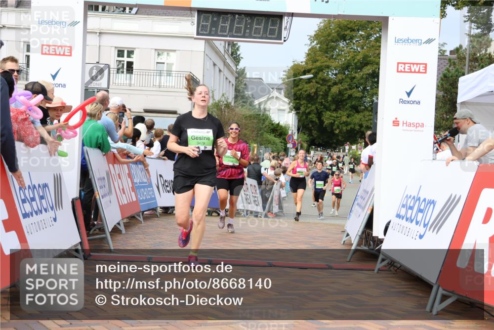 31.08.2025 - 21. Blankeneser Heldenlauf Strokosch-Dieckow http://msf.ph/oto/8668140 31.08.2025 11:14:50 Ziel 3479, 3445, 3586, 3093, 3336 meine-sportfotos.de