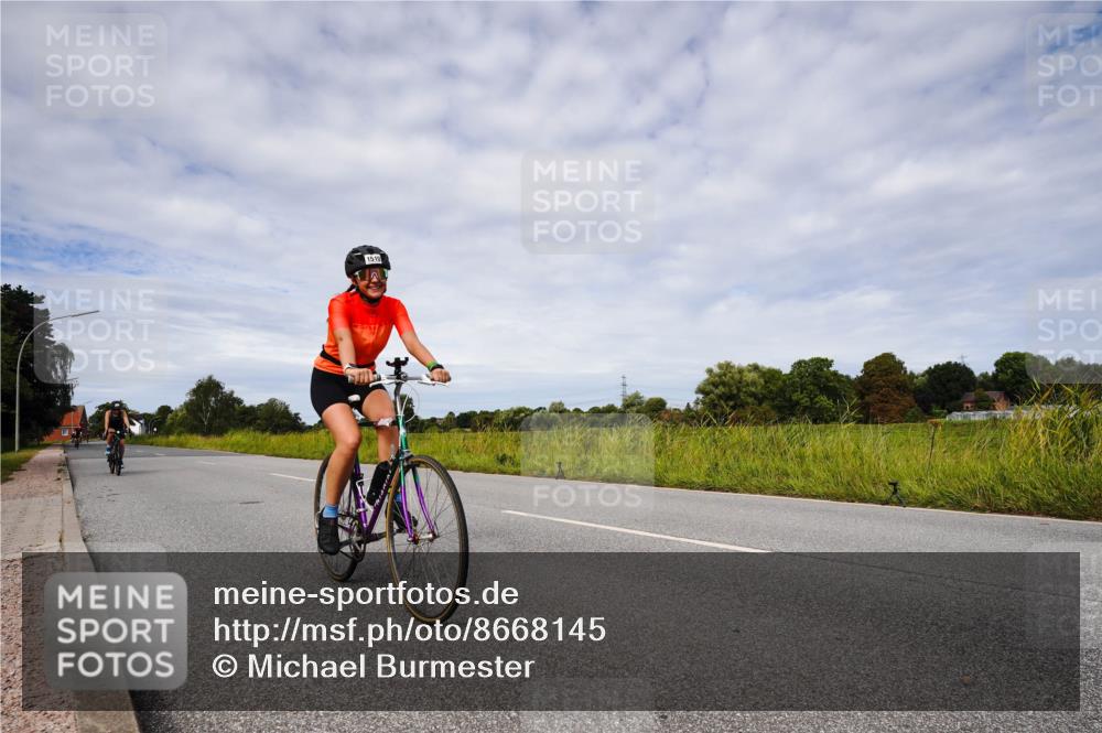31.08.2025 - Elbe Triathlon Hamburg Michael Burmester http://msf.ph/oto/8668145 31.08.2025 11:04:45 Radfahren 1336, 1510, 1545, 1546 meine-sportfotos.de