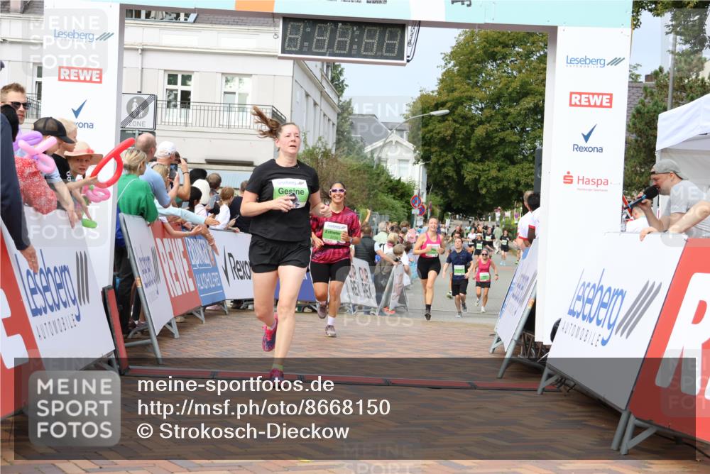 31.08.2025 - 21. Blankeneser Heldenlauf Strokosch-Dieckow http://msf.ph/oto/8668150 31.08.2025 11:14:50 Ziel 3479, 3445, 3586, 3093, 3336 meine-sportfotos.de