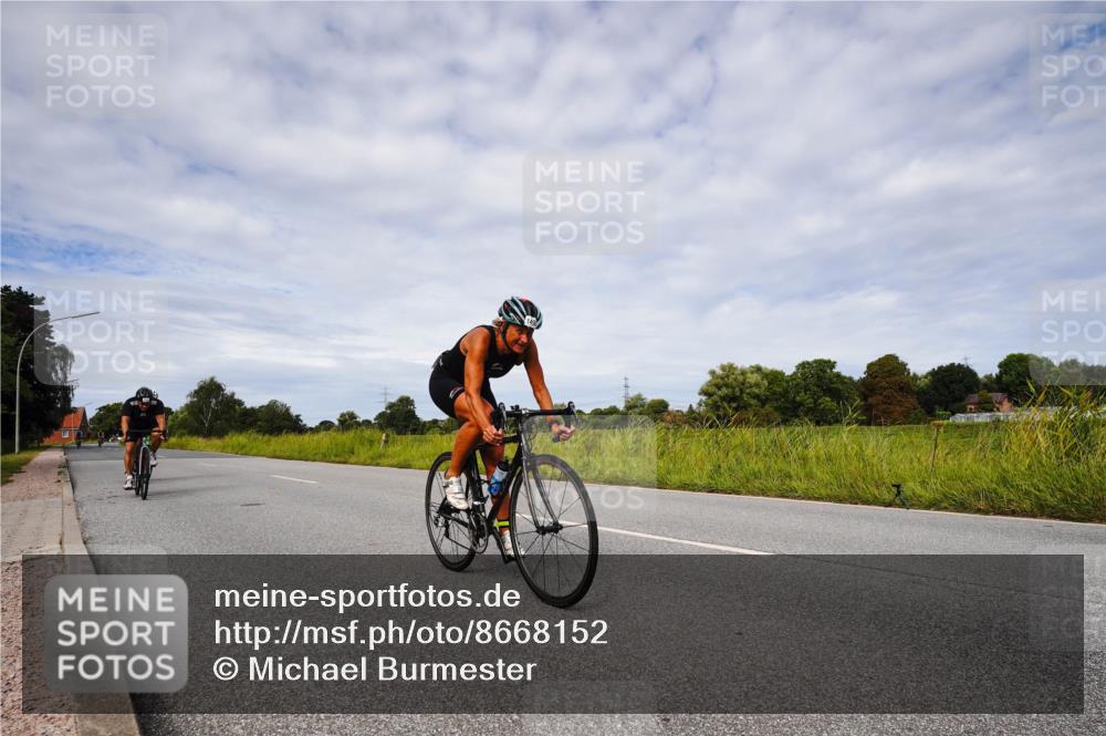 31.08.2025 - Elbe Triathlon Hamburg Michael Burmester http://msf.ph/oto/8668152 31.08.2025 11:04:57 Radfahren 1276, 1308, 1342, 1496 meine-sportfotos.de
