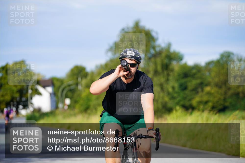 31.08.2025 - Elbe Triathlon Hamburg Michael Burmester http://msf.ph/oto/8668153 31.08.2025 09:45:55 Radfahren 466, 588, 712, 868 meine-sportfotos.de