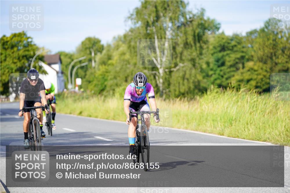 31.08.2025 - Elbe Triathlon Hamburg Michael Burmester http://msf.ph/oto/8668155 31.08.2025 09:46:00 Radfahren 464, 466, 712, 868, 906 meine-sportfotos.de