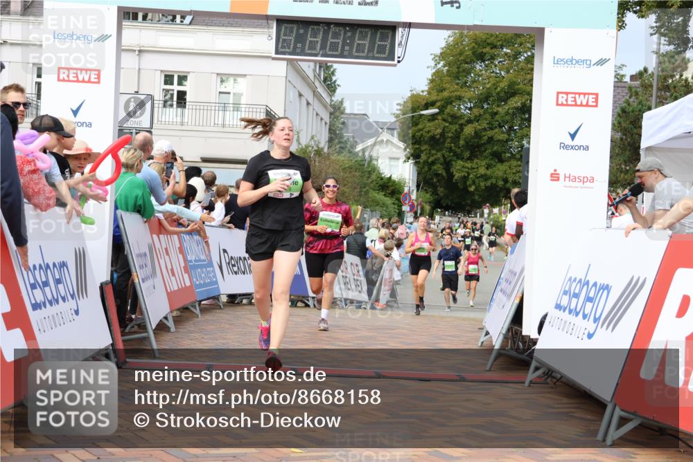 31.08.2025 - 21. Blankeneser Heldenlauf Strokosch-Dieckow http://msf.ph/oto/8668158 31.08.2025 11:14:50 Ziel 3479, 3445, 3586, 3093, 3336 meine-sportfotos.de