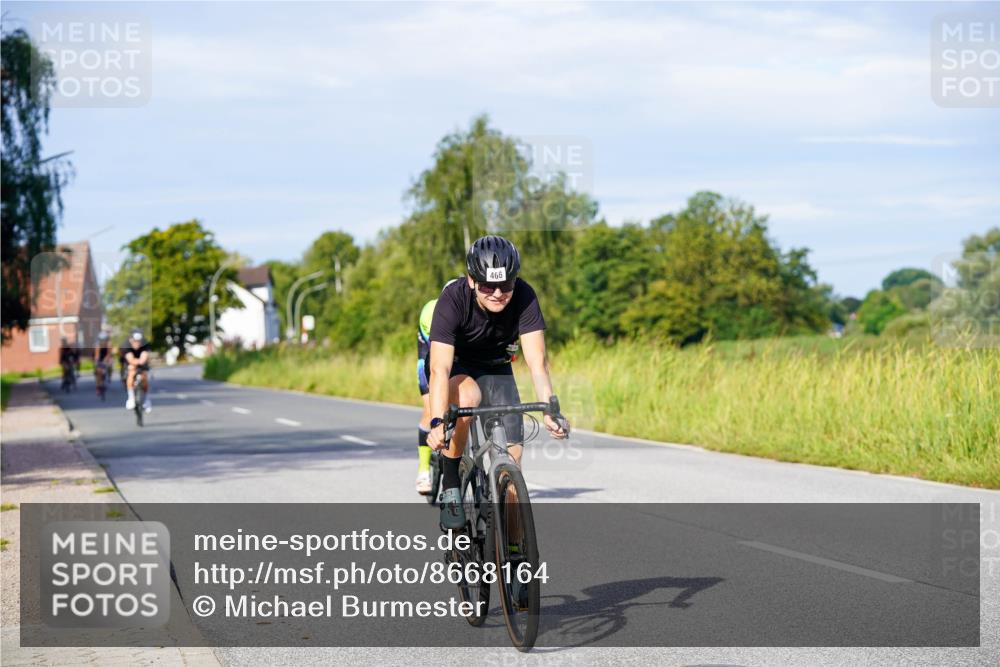 31.08.2025 - Elbe Triathlon Hamburg Michael Burmester http://msf.ph/oto/8668164 31.08.2025 09:46:01 Radfahren 463, 464, 466, 553, 712, 740, 868, 906 meine-sportfotos.de