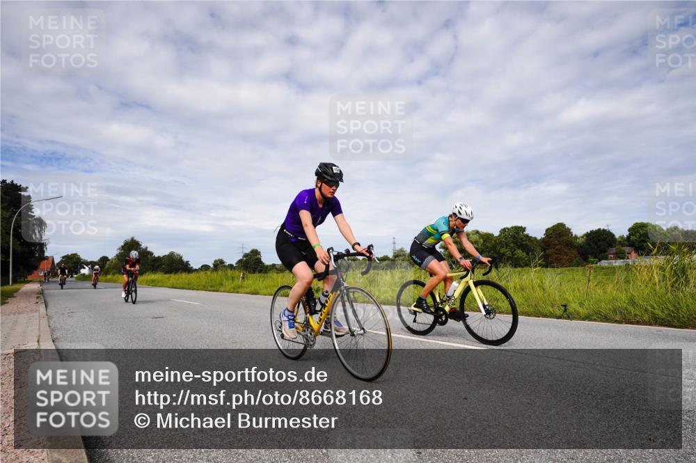 31.08.2025 - Elbe Triathlon Hamburg Michael Burmester http://msf.ph/oto/8668168 31.08.2025 11:05:18 Radfahren 1418, 1446, 1488, 1527, 1532, 1573, 1587, 1595 meine-sportfotos.de