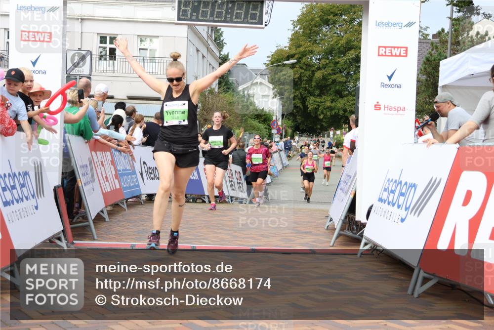 31.08.2025 - 21. Blankeneser Heldenlauf Strokosch-Dieckow http://msf.ph/oto/8668174 31.08.2025 11:14:48 Ziel 3479, 3445, 3093, 3336 meine-sportfotos.de