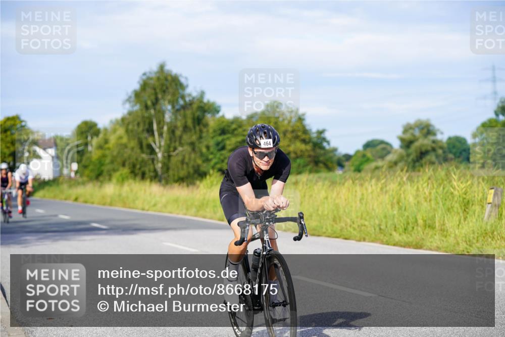 31.08.2025 - Elbe Triathlon Hamburg Michael Burmester http://msf.ph/oto/8668175 31.08.2025 09:46:04 Radfahren 463, 464, 466, 553, 600, 712, 740, 803, 868, 876, 906 meine-sportfotos.de
