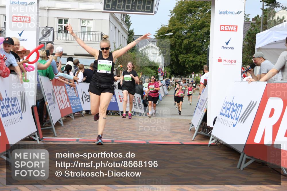 31.08.2025 - 21. Blankeneser Heldenlauf Strokosch-Dieckow http://msf.ph/oto/8668196 31.08.2025 11:14:48 Ziel 3479, 3445, 3093, 3336 meine-sportfotos.de