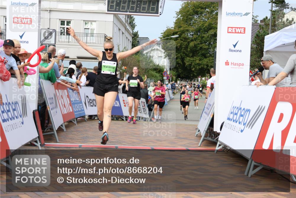 31.08.2025 - 21. Blankeneser Heldenlauf Strokosch-Dieckow http://msf.ph/oto/8668204 31.08.2025 11:14:47 Ziel 3479, 3707, 3445, 3093, 3336 meine-sportfotos.de