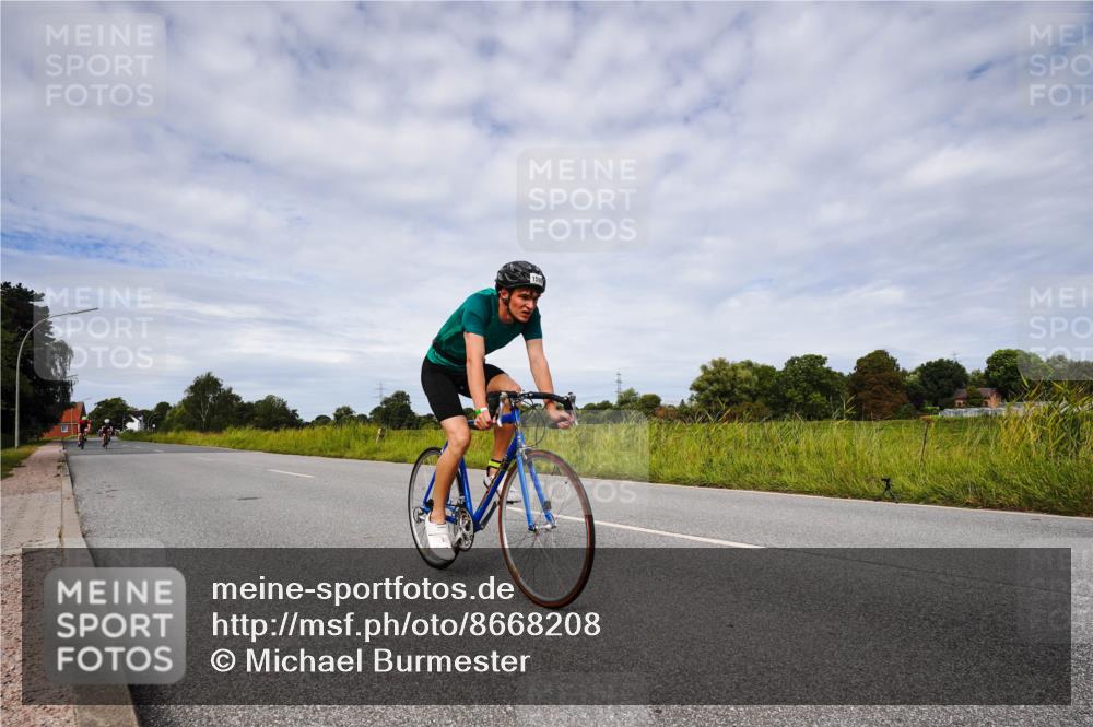 31.08.2025 - Elbe Triathlon Hamburg Michael Burmester http://msf.ph/oto/8668208 31.08.2025 11:06:31 Radfahren 1257, 1354, 1376, 1479, 1590 meine-sportfotos.de