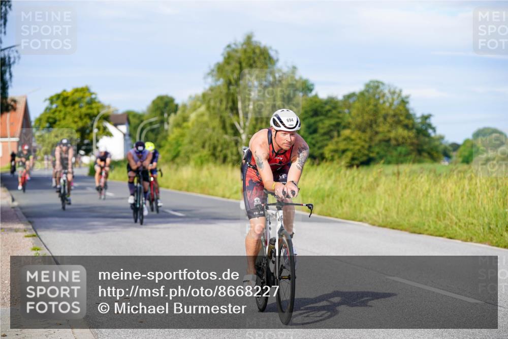 31.08.2025 - Elbe Triathlon Hamburg Michael Burmester http://msf.ph/oto/8668227 31.08.2025 09:46:19 Radfahren 280, 286, 420, 635, 684, 694, 707, 717, 859 meine-sportfotos.de