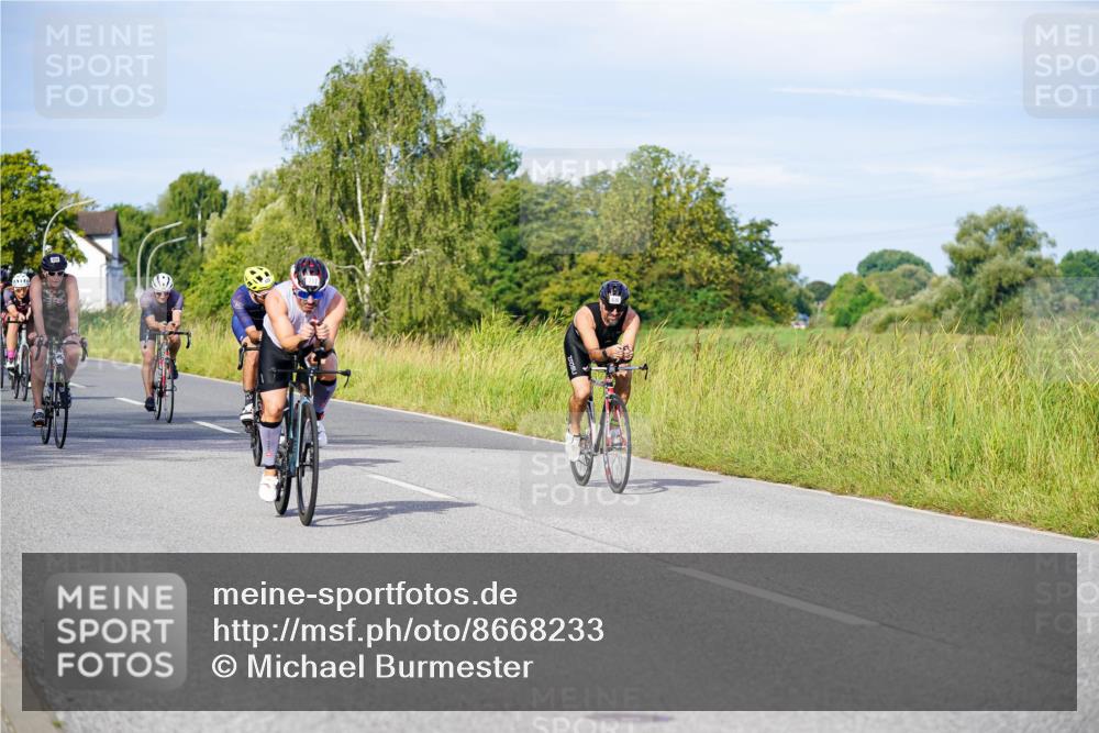 31.08.2025 - Elbe Triathlon Hamburg Michael Burmester http://msf.ph/oto/8668233 31.08.2025 09:46:20 Radfahren 280, 286, 420, 635, 684, 694, 707, 717, 859 meine-sportfotos.de