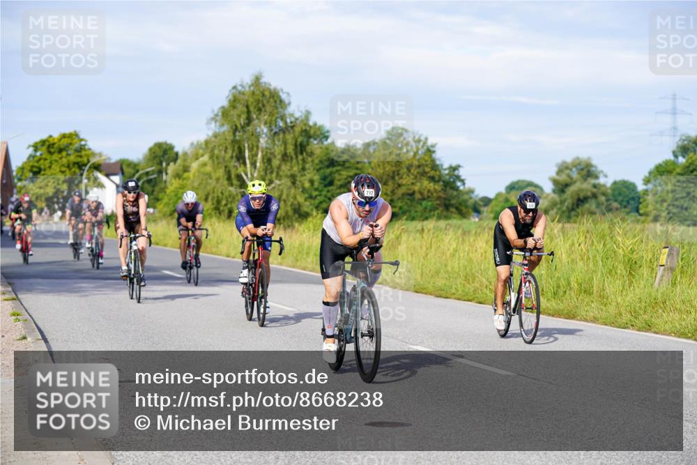 31.08.2025 - Elbe Triathlon Hamburg Michael Burmester http://msf.ph/oto/8668238 31.08.2025 09:46:20 Radfahren 280, 286, 420, 635, 684, 694, 707, 717, 859 meine-sportfotos.de