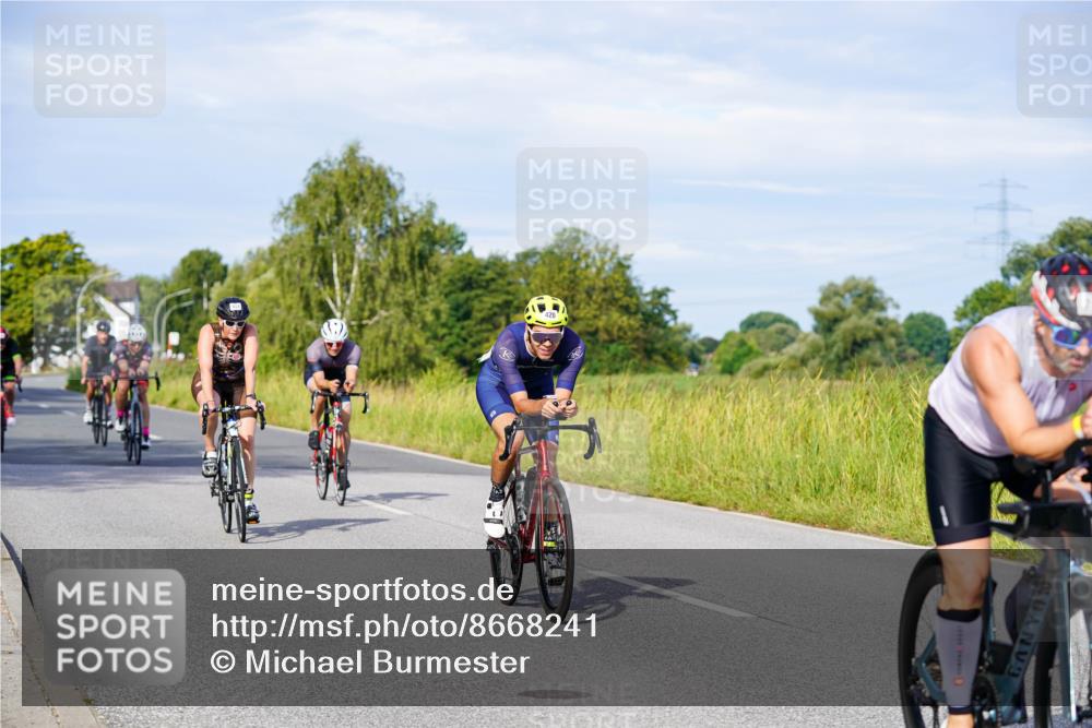 31.08.2025 - Elbe Triathlon Hamburg Michael Burmester http://msf.ph/oto/8668241 31.08.2025 09:46:21 Radfahren 280, 286, 419, 420, 635, 684, 694, 707, 717, 859 meine-sportfotos.de