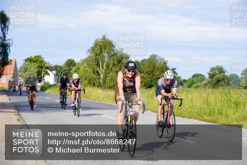 31.08.2025 - Elbe Triathlon Hamburg Michael Burmester http://msf.ph/oto/8668247 31.08.2025 09:46:22 Radfahren 280, 286, 419, 420, 421, 635, 684, 694, 707, 717, 859 meine-sportfotos.de
