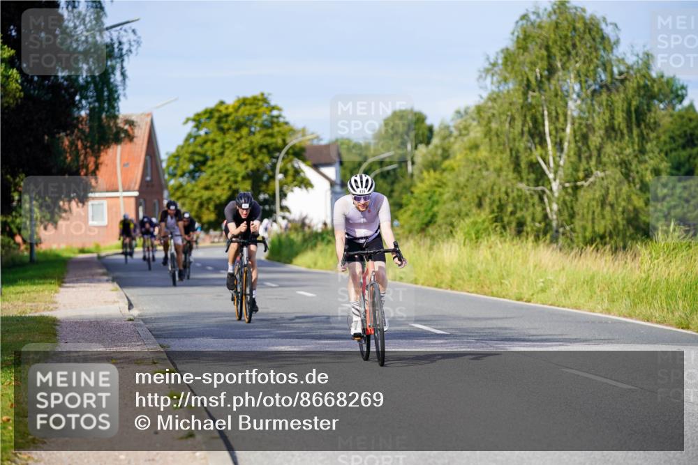 31.08.2025 - Elbe Triathlon Hamburg Michael Burmester http://msf.ph/oto/8668269 31.08.2025 09:46:26 Radfahren 280, 286, 419, 421, 439, 494, 599, 684, 909 meine-sportfotos.de