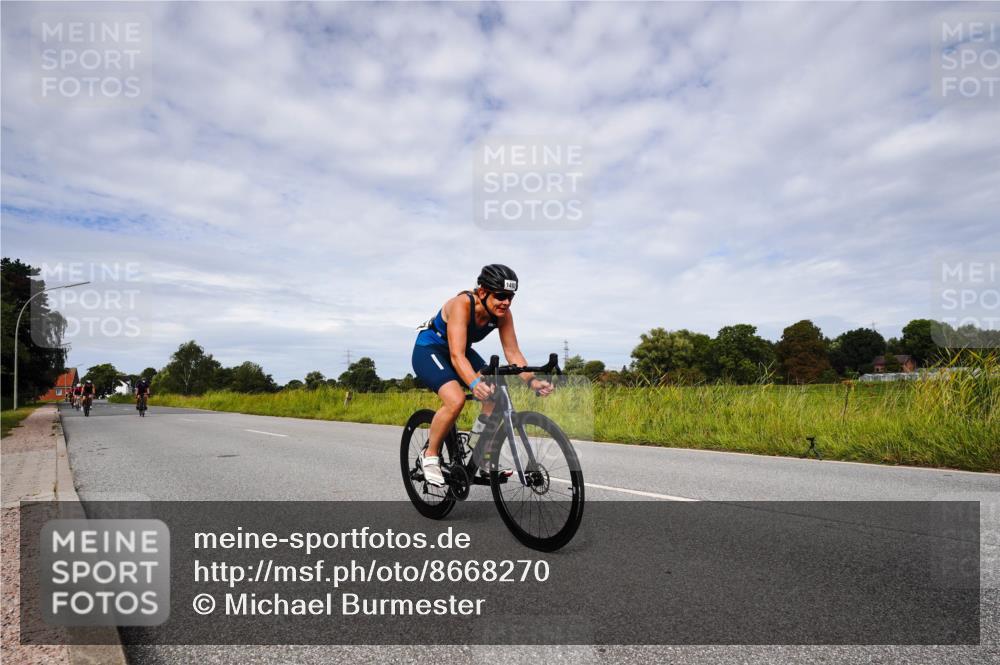 31.08.2025 - Elbe Triathlon Hamburg Michael Burmester http://msf.ph/oto/8668270 31.08.2025 11:08:18 Radfahren 1271, 1413, 1434, 1469, 1492 meine-sportfotos.de