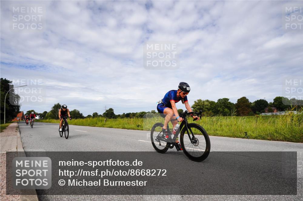 31.08.2025 - Elbe Triathlon Hamburg Michael Burmester http://msf.ph/oto/8668272 31.08.2025 11:08:20 Radfahren 1271, 1413, 1434, 1469, 1492 meine-sportfotos.de