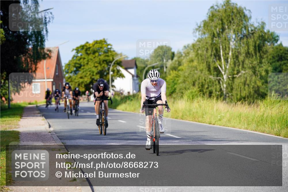 31.08.2025 - Elbe Triathlon Hamburg Michael Burmester http://msf.ph/oto/8668273 31.08.2025 09:46:26 Radfahren 280, 286, 419, 421, 439, 494, 599, 684, 909 meine-sportfotos.de