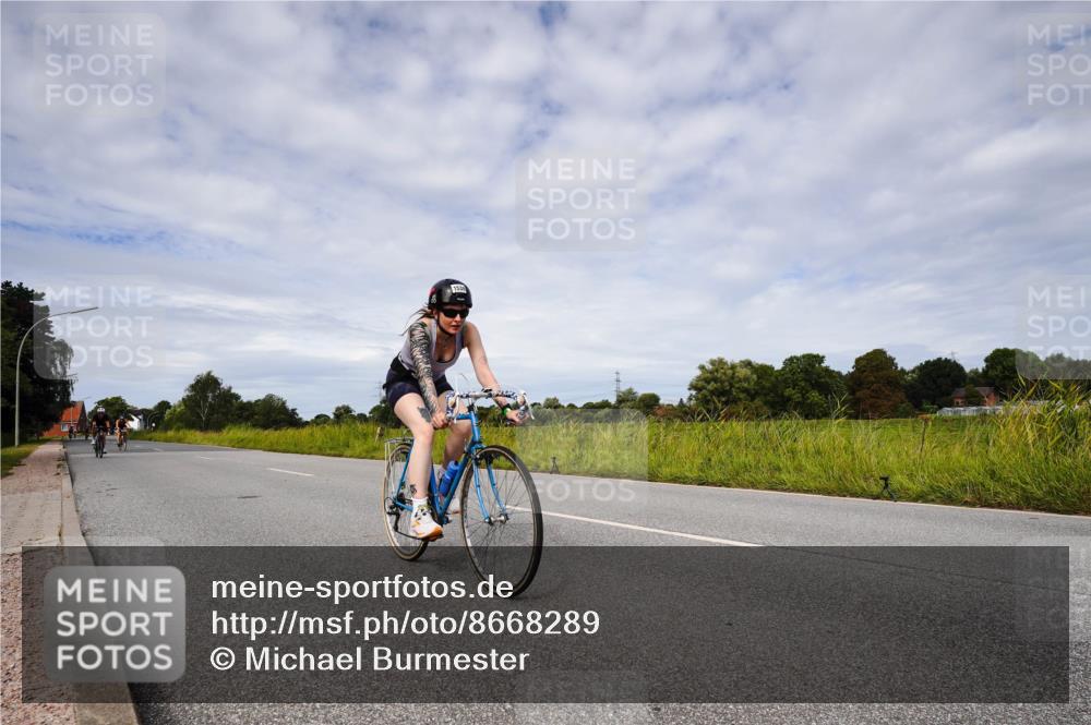 31.08.2025 - Elbe Triathlon Hamburg Michael Burmester http://msf.ph/oto/8668289 31.08.2025 11:08:54 Radfahren 1378, 1538, 1548 meine-sportfotos.de