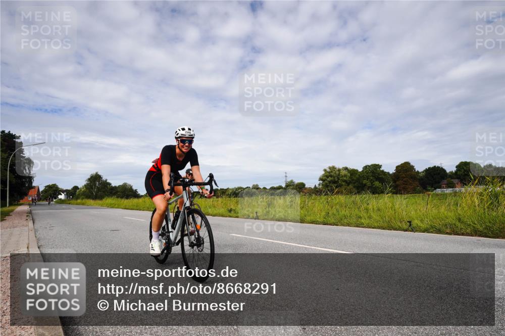 31.08.2025 - Elbe Triathlon Hamburg Michael Burmester http://msf.ph/oto/8668291 31.08.2025 11:08:57 Radfahren 1378, 1389, 1487, 1548 meine-sportfotos.de
