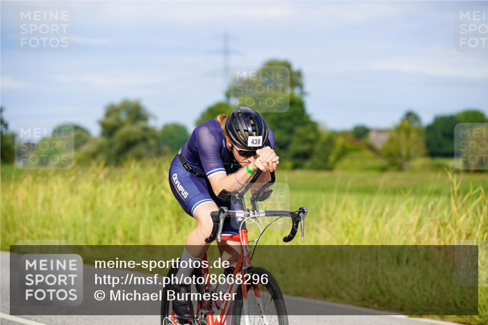 31.08.2025 - Elbe Triathlon Hamburg Michael Burmester http://msf.ph/oto/8668296 31.08.2025 09:46:33 Radfahren 394, 439, 494, 599, 666, 816, 909 meine-sportfotos.de