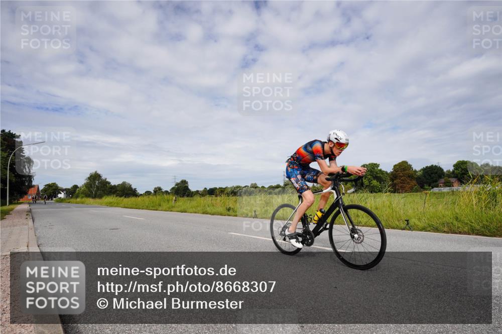 31.08.2025 - Elbe Triathlon Hamburg Michael Burmester http://msf.ph/oto/8668307 31.08.2025 11:09:21 Radfahren 1295, 1381, 1494, 1600 meine-sportfotos.de