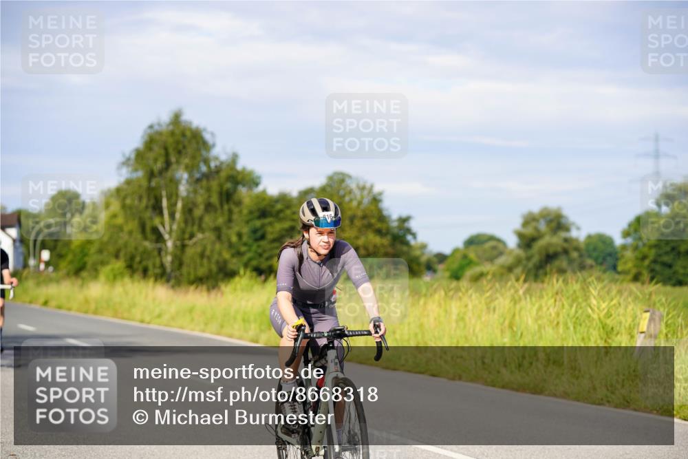 31.08.2025 - Elbe Triathlon Hamburg Michael Burmester http://msf.ph/oto/8668318 31.08.2025 09:46:39 Radfahren 284, 329, 394, 666, 750, 759, 771, 816 meine-sportfotos.de
